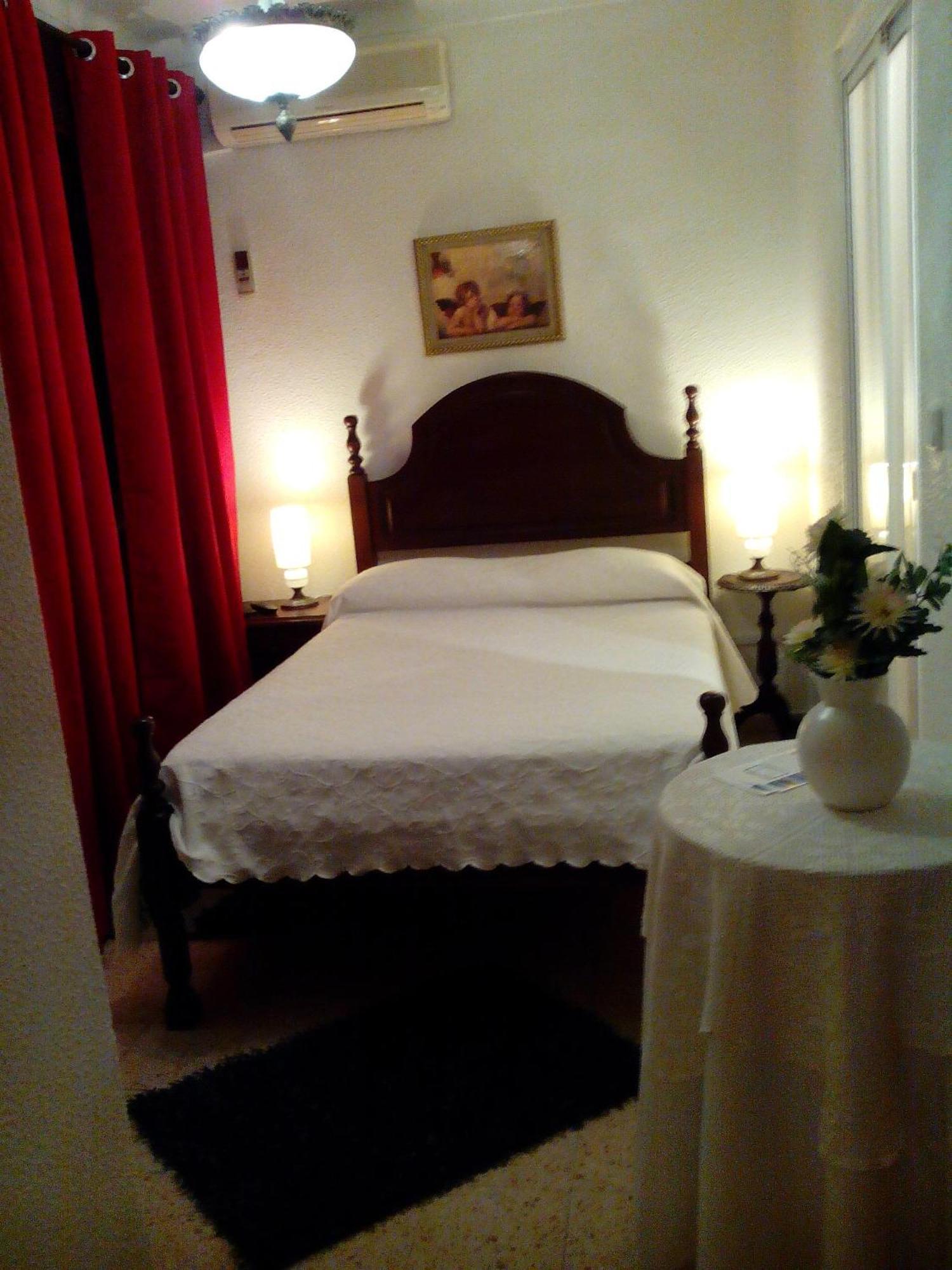 Residencia Matos Pereira Hotel วีลาเรอัลเดซานโตอันโตนิโอ ภายนอก รูปภาพ