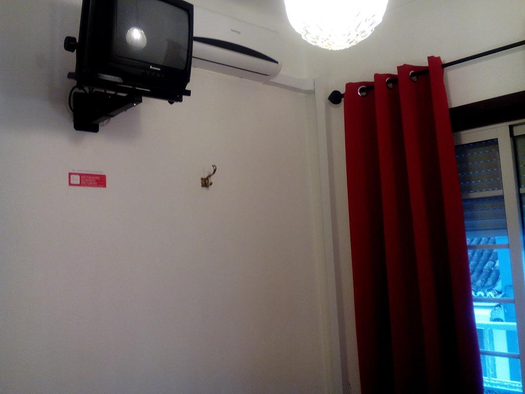 Residencia Matos Pereira Hotel วีลาเรอัลเดซานโตอันโตนิโอ ภายนอก รูปภาพ